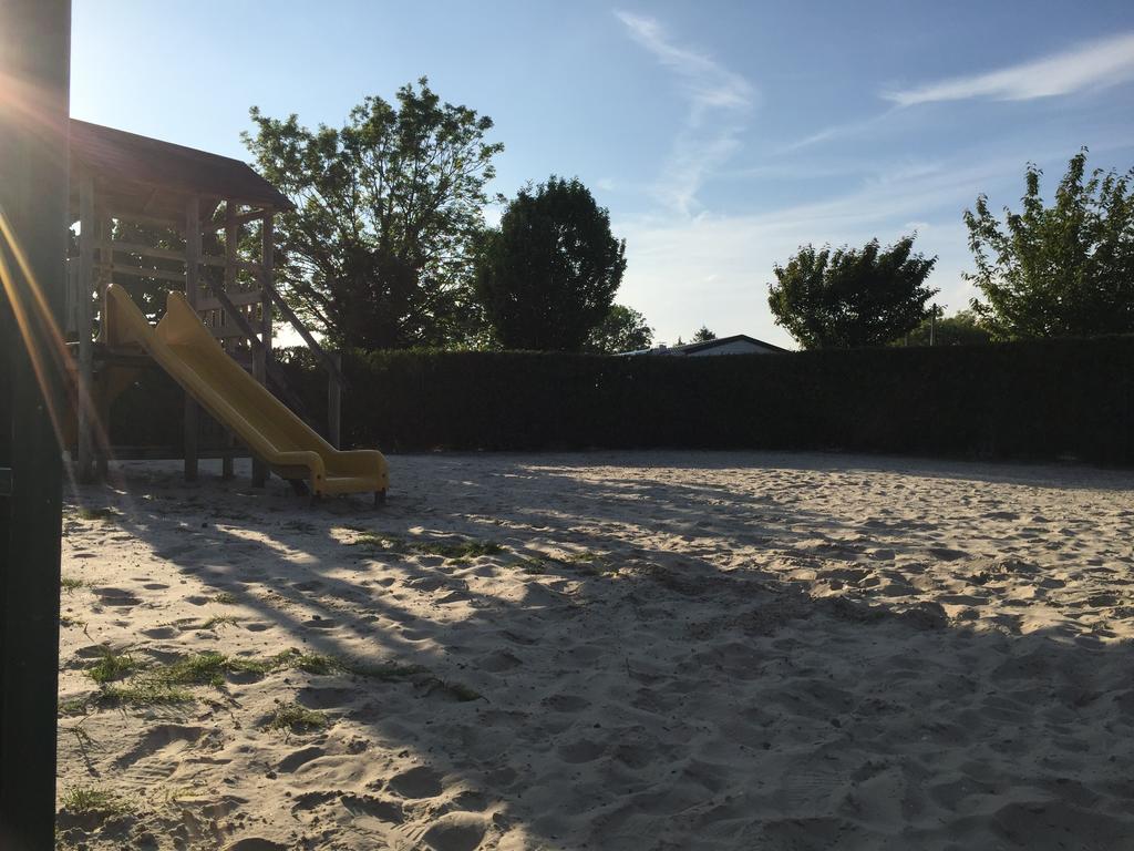 Camping Caravaning Les Cerisiers Berck Sur Mer Verton Экстерьер фото